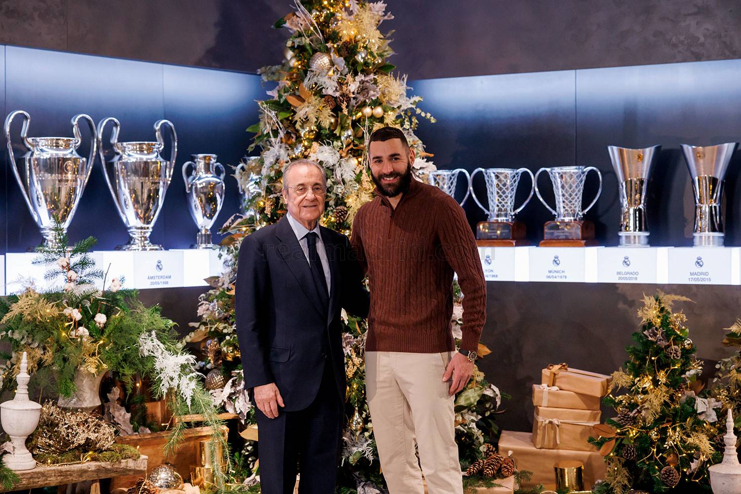 Florentino Pérez és Karim Benzema karácsonyi jó kívánságai